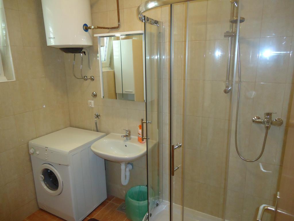 塞尼Apartman Lipa公寓 外观 照片